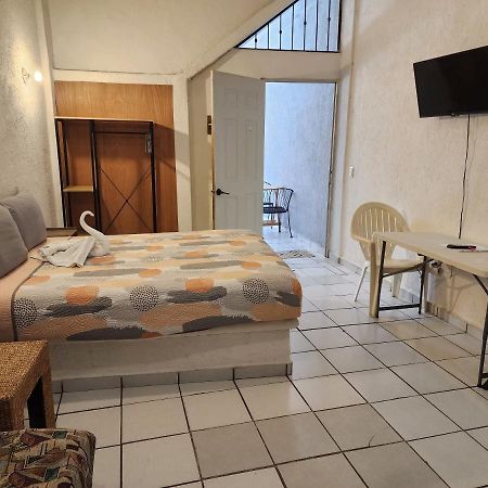 Small Studio Apt 5Min To Dt! Zihuatanejo Exterior foto