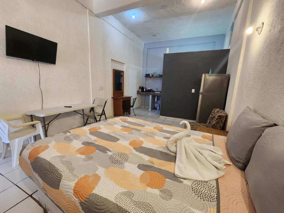 Small Studio Apt 5Min To Dt! Zihuatanejo Exterior foto